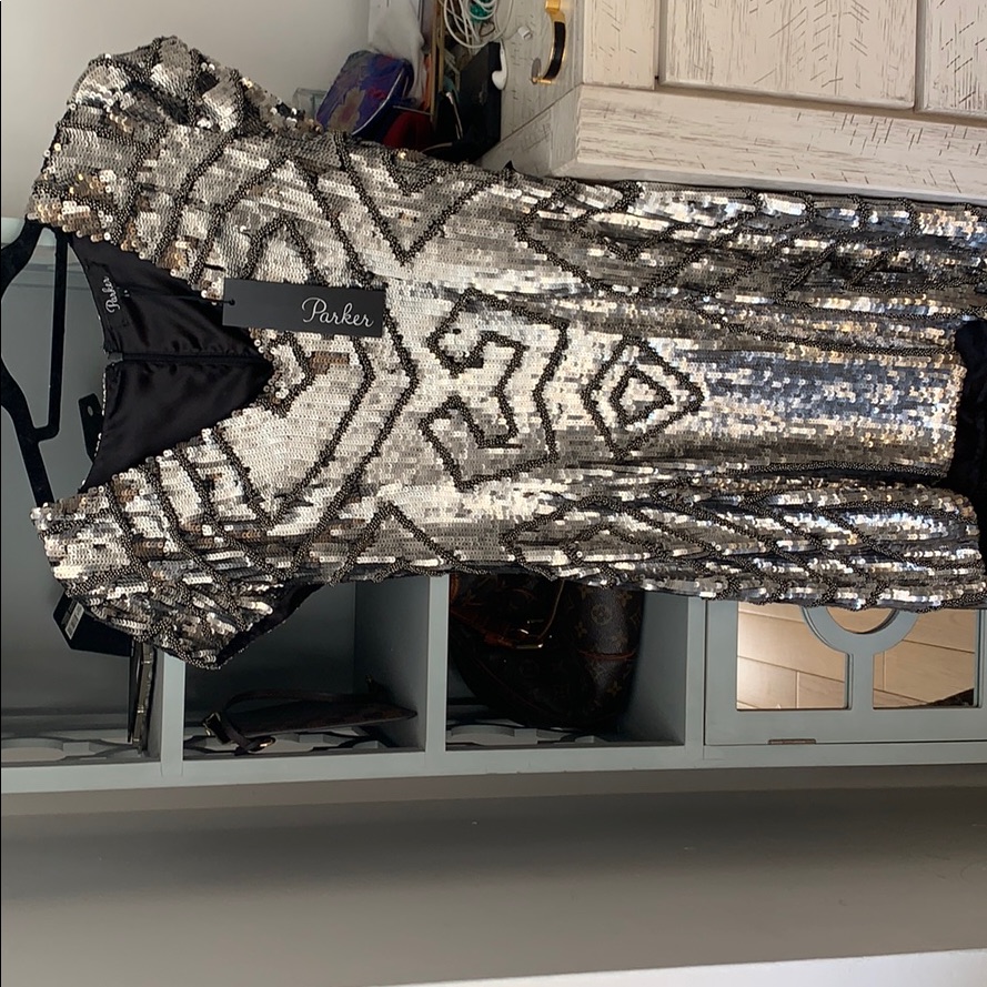 Brand New Never Worn Sequin Parker Dress Size 6